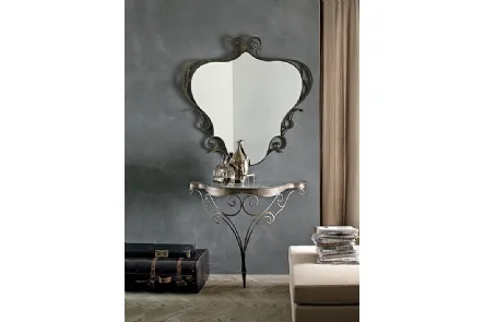 Specchio classico sinuoso con cornice in ferro battuto Lara di Target Point