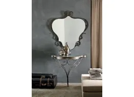Specchio classico sinuoso con cornice in ferro battuto Lara di Target Point