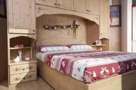 letto rustico in legno