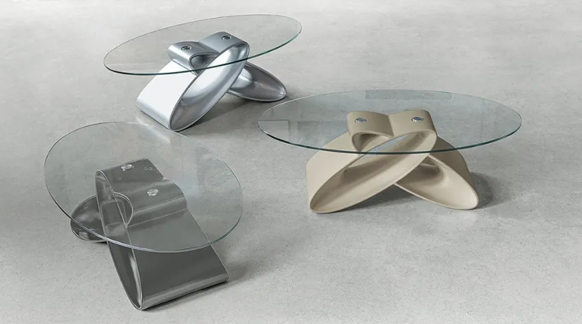 Tavolino con base di design in plastica laccata e piano in vetro Eclipse di Target Point