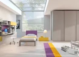 Cameretta di design effetto legno grigio e laccato violetto/verde di Ferrimobili