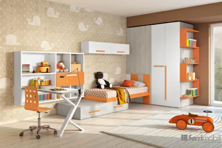 Cameretta componibile con finitura larice grigio e laccato bianco e arancio di Ferrimobili