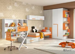 Cameretta componibile con finitura larice grigio e laccato bianco e arancio di Ferrimobili